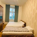 Hotel Apartment In Prague 2 Square